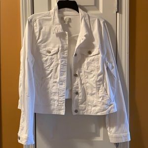 FINALMARKDOWN1X Forever 21 white jean cropped jkt